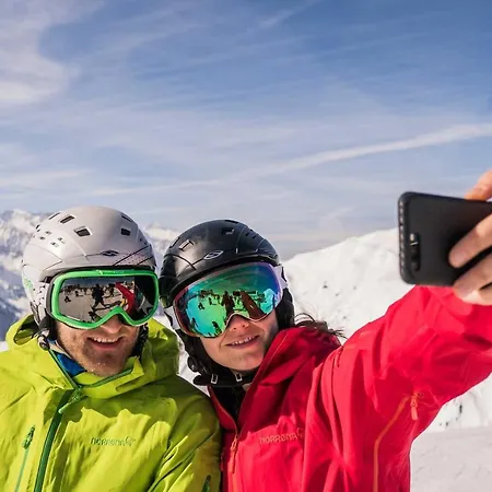 Apartment Steinbock - Ski-in & Ski-out Tux