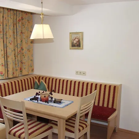 Apartment Steinbock - Ski-in & Ski-out